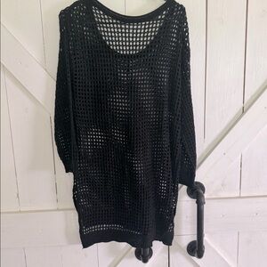 Women’s medium beach coverup